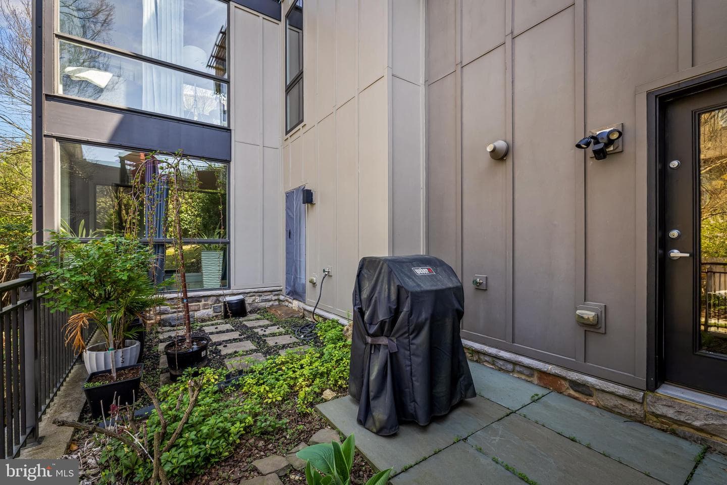 3429 Woodberry Avenue photo 95