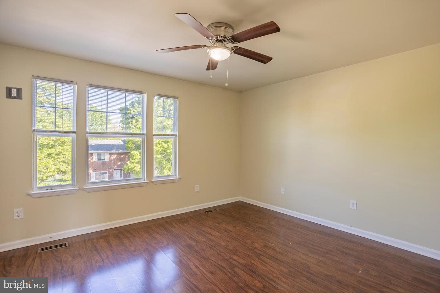 2615 Huron Street photo 18