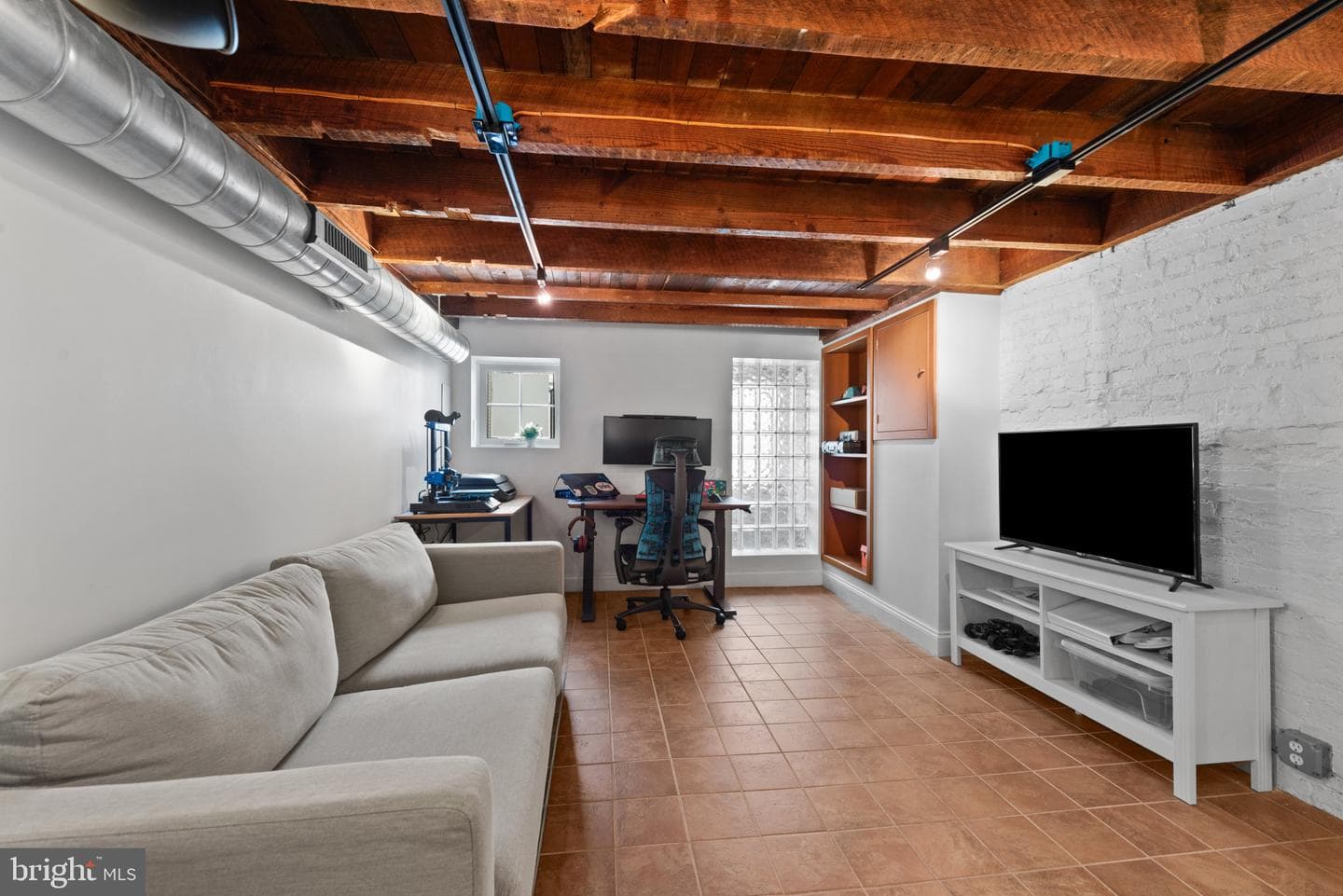 1535 Marshall Street photo 25