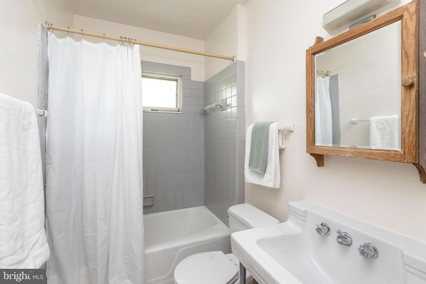 201 Hawthorne Road photo 29