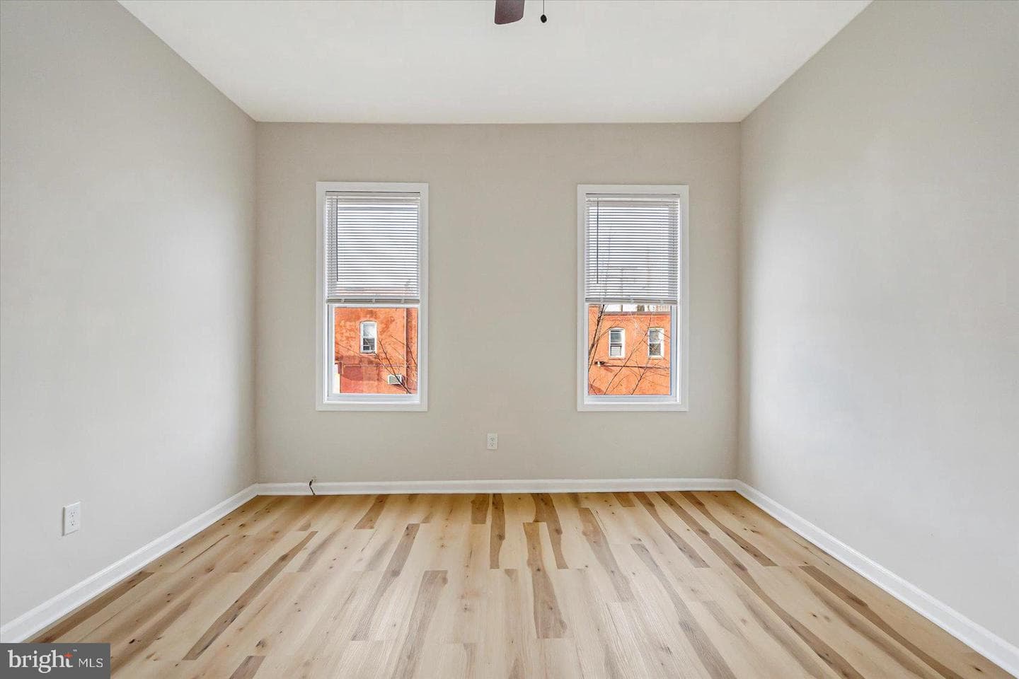 705 N Milton Avenue photo 20
