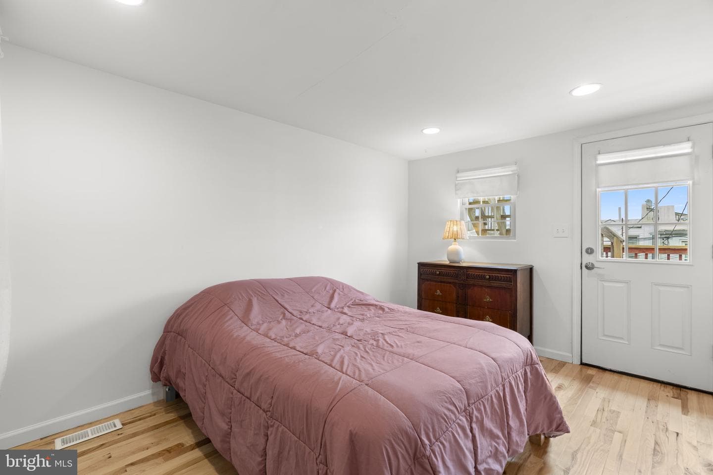17 N Bradford Street photo 20