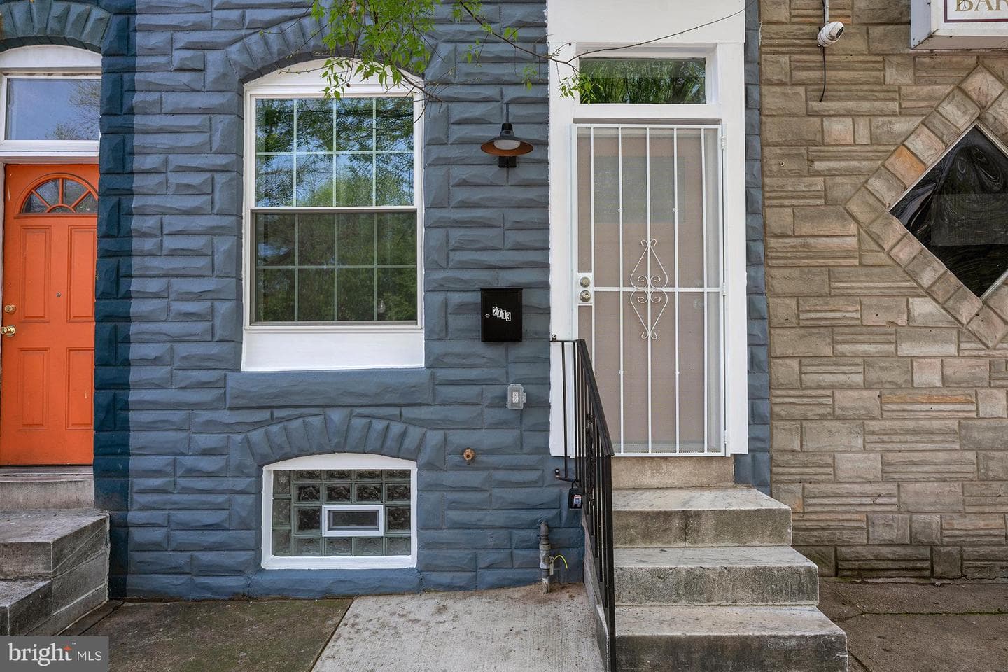 2713 E Fayette Street photo 41