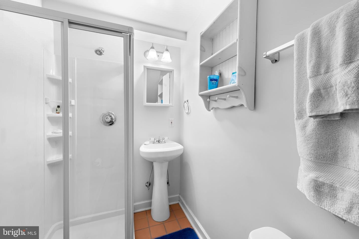 2338 Cambridge Walk photo 21