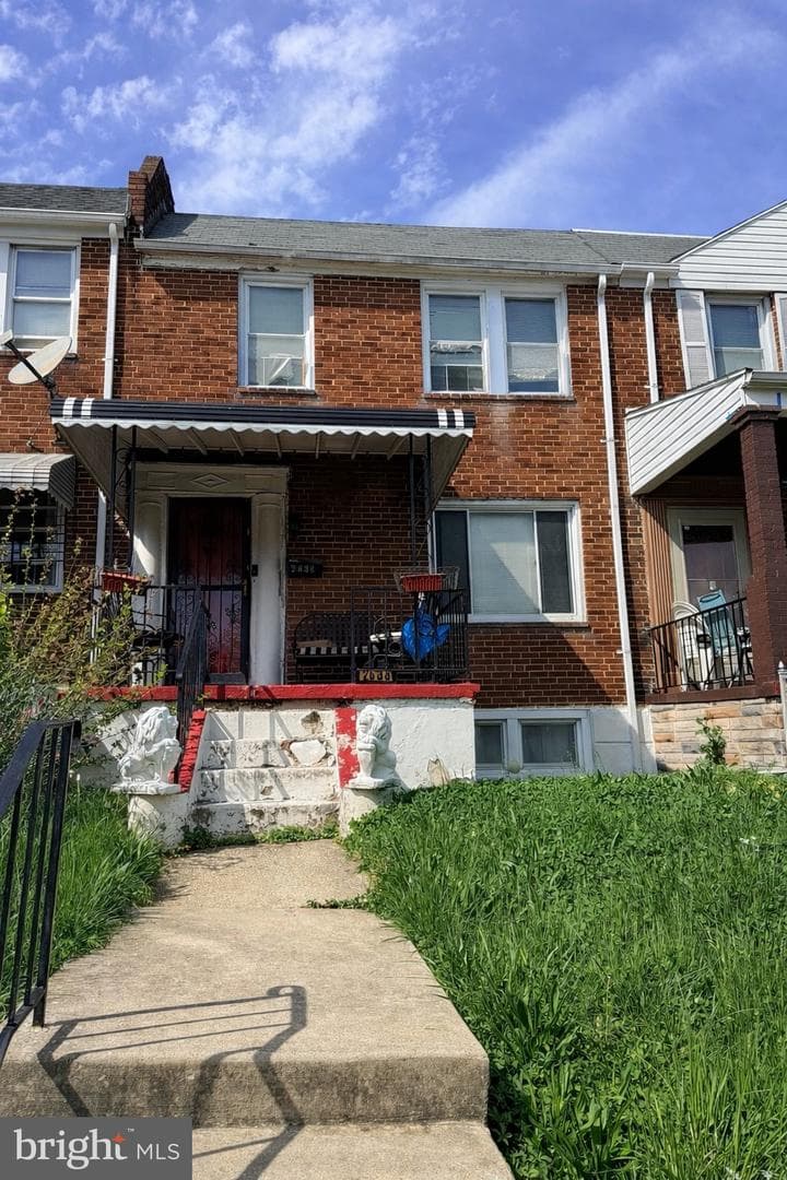 2638 E Federal Street photo 1
