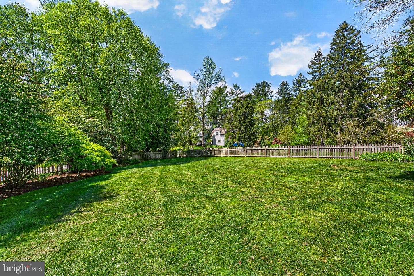 1104 Harriton Road photo 43