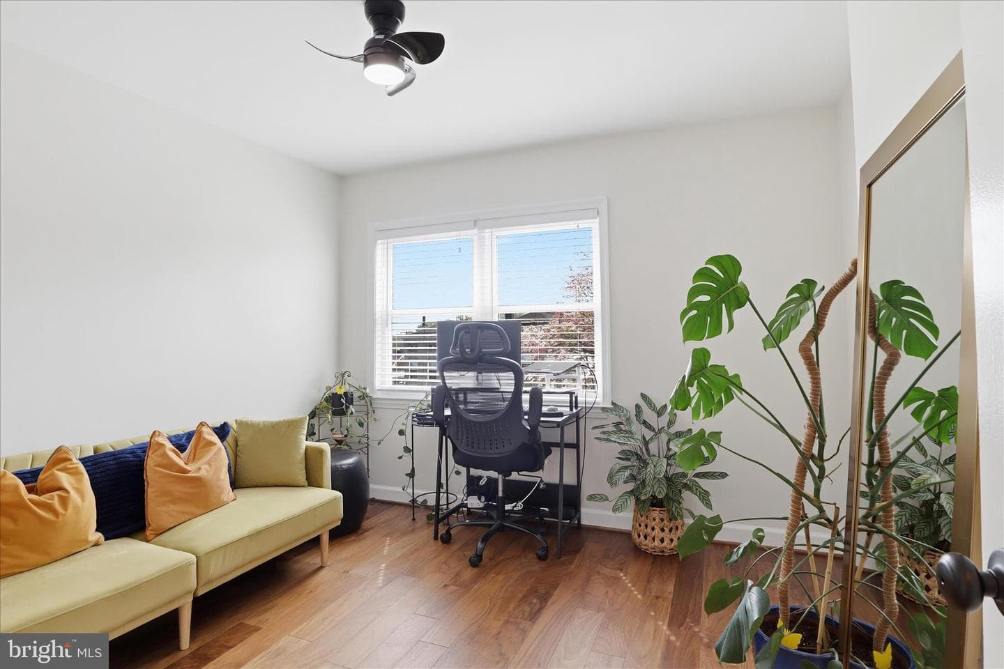 2018 Girard Avenue photo 17
