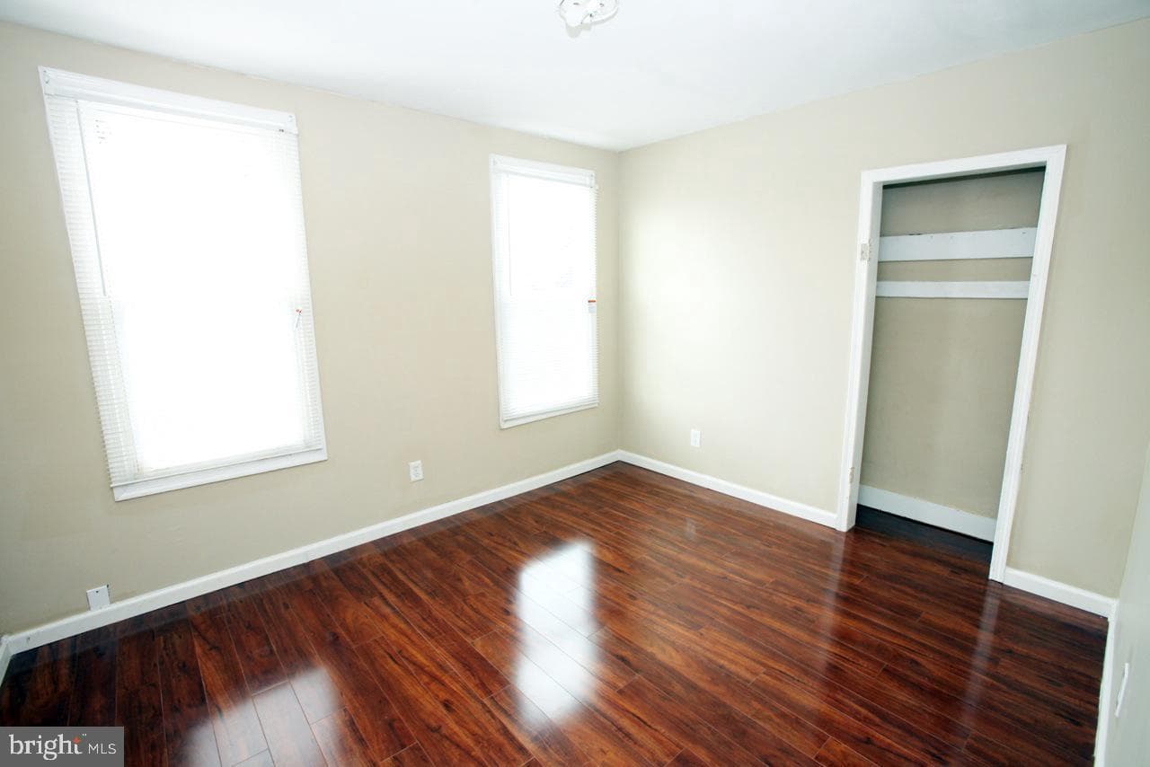 535 Oakland Avenue photo 14