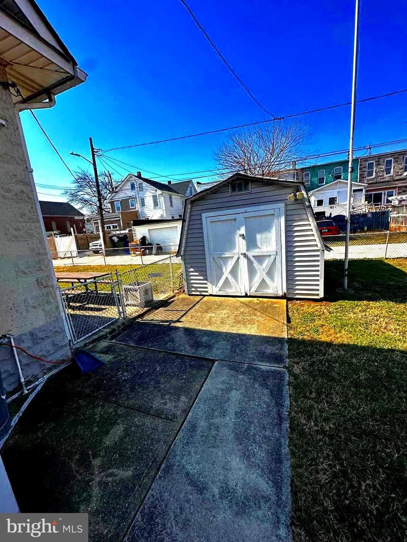 500 Washburn Avenue photo 43