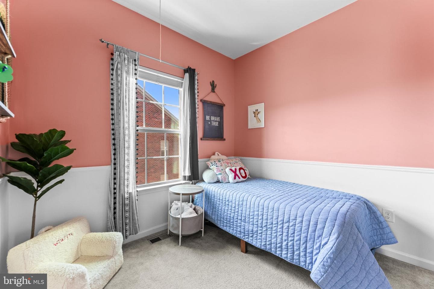 4648 Hudson Street photo 30