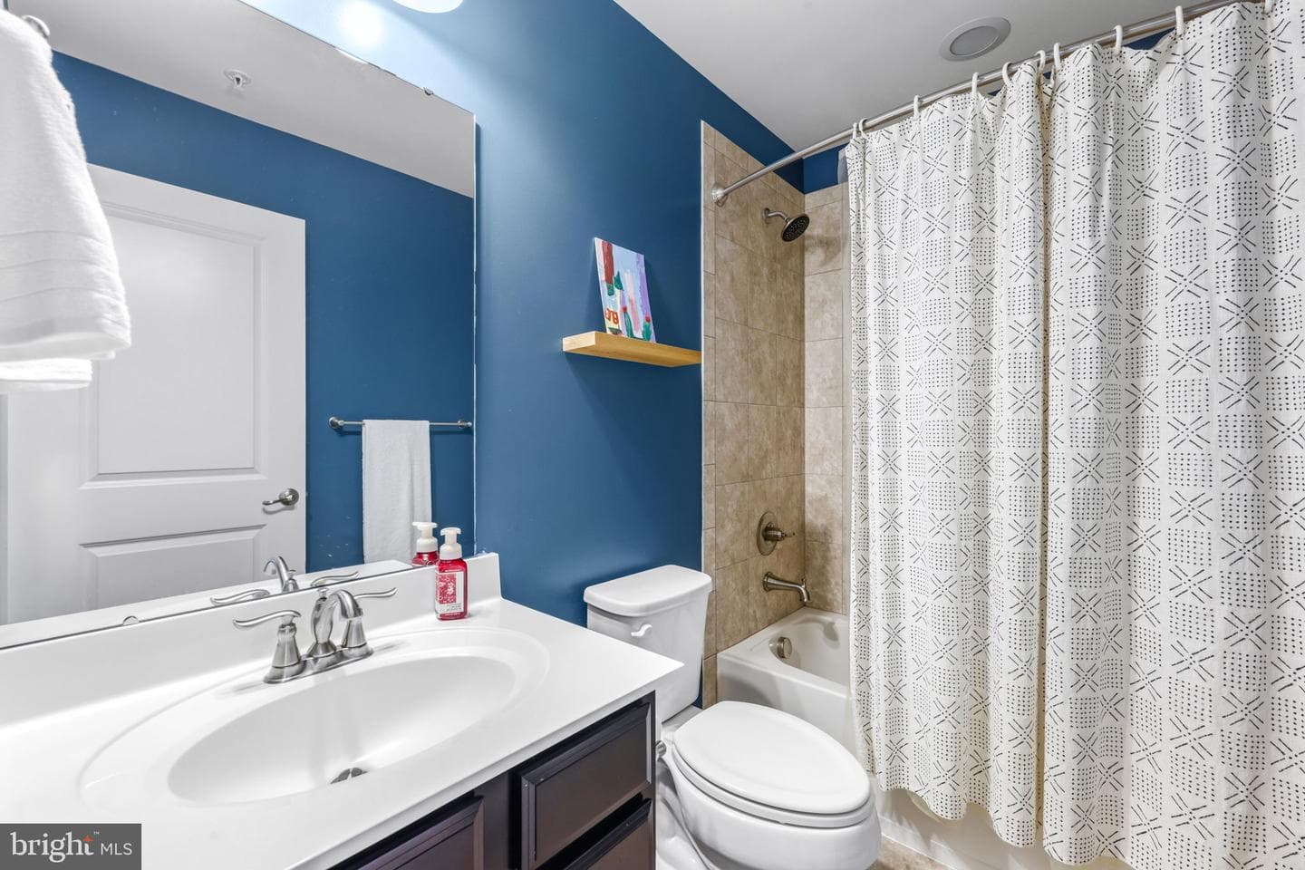 4648 Hudson Street photo 32