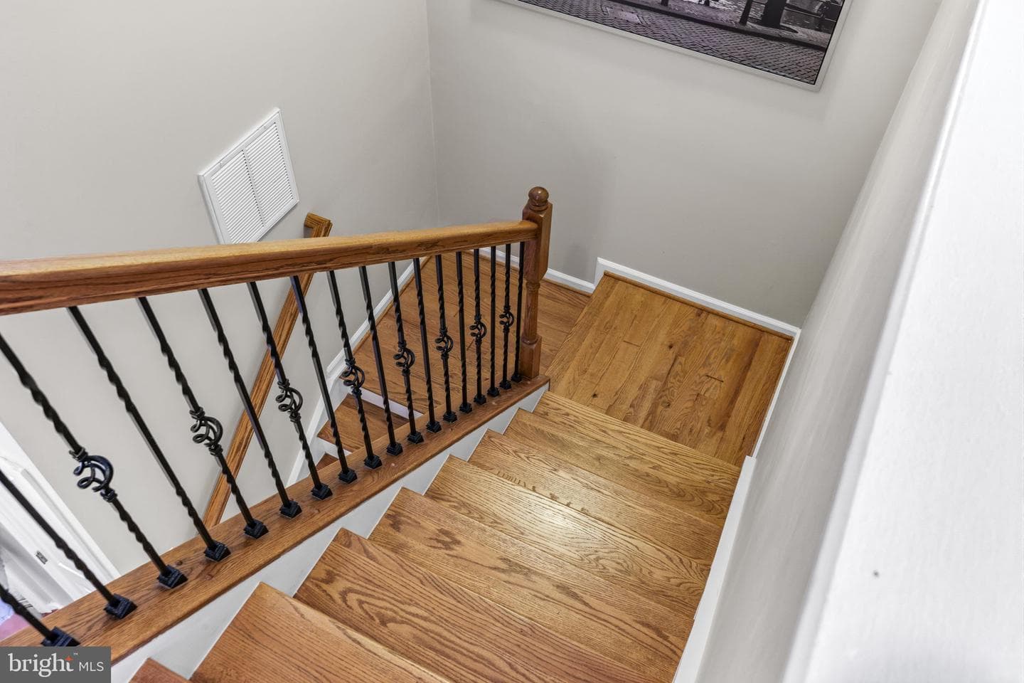 4648 Hudson Street photo 37