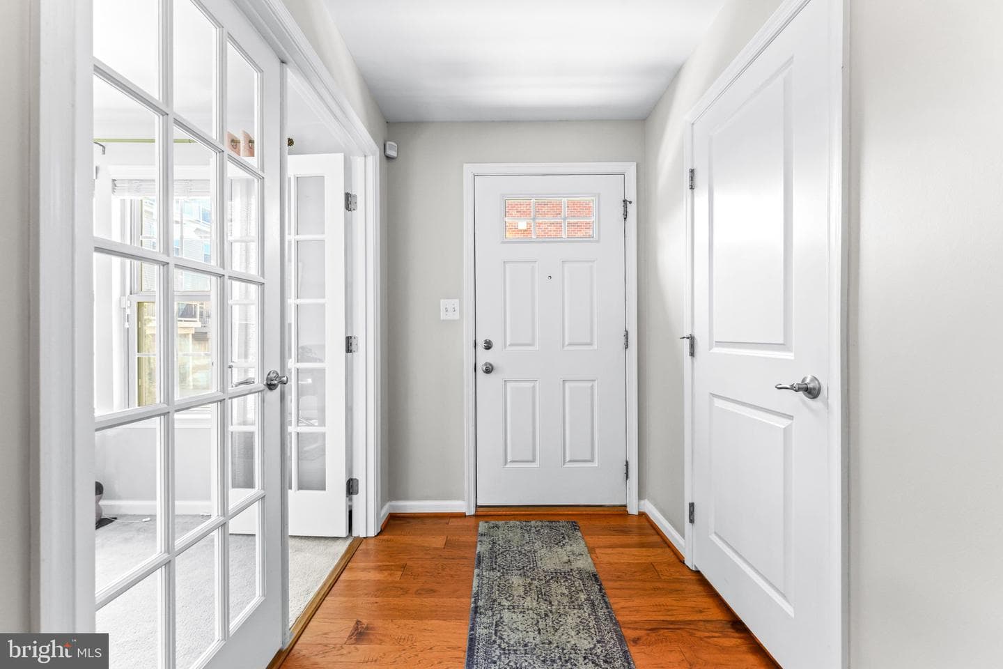4648 Hudson Street photo 4