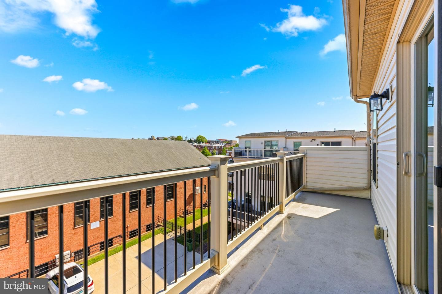 4648 Hudson Street photo 41