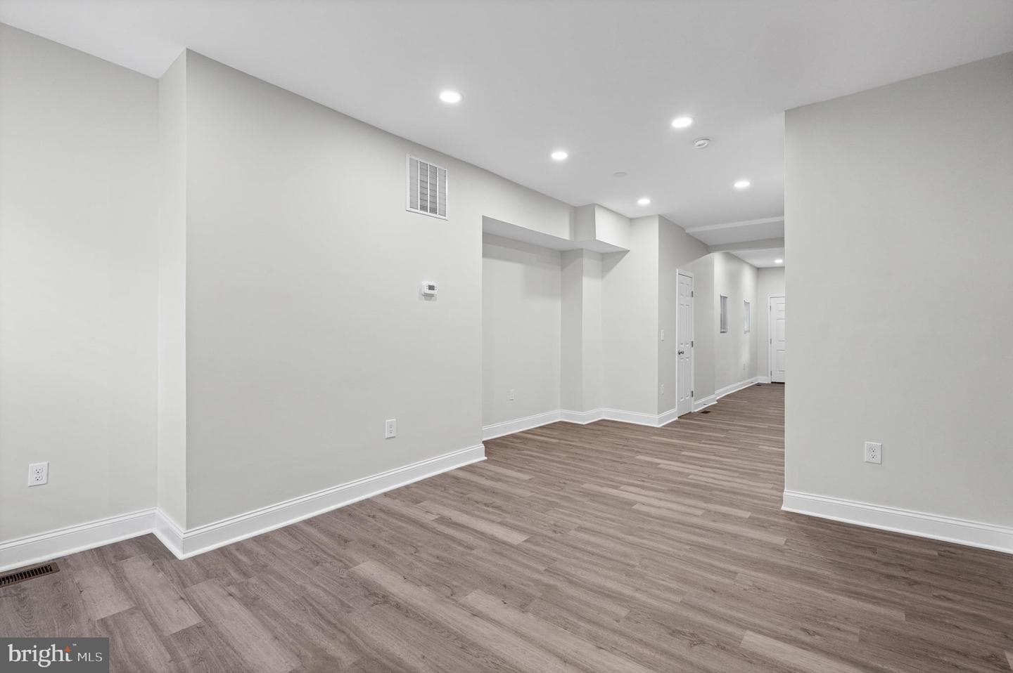 923 Bennett Place photo 4