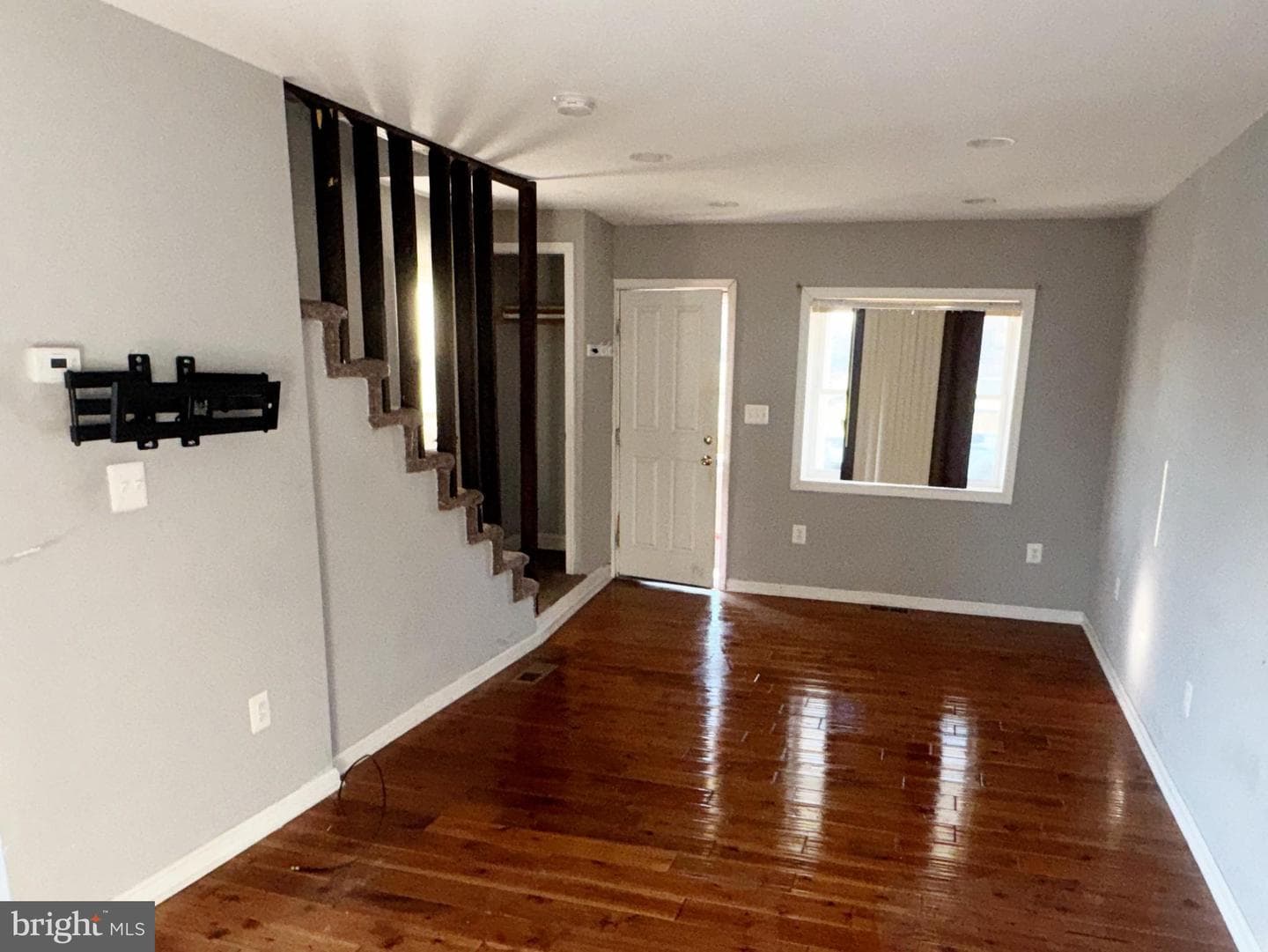 2573 W Lafayette Avenue photo 3