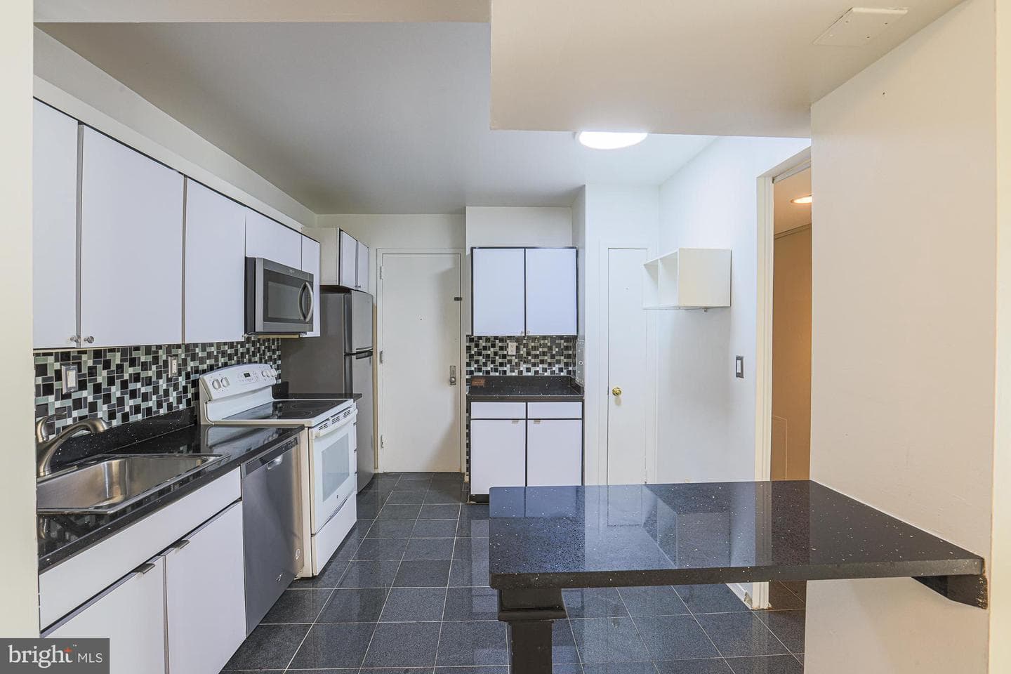 3601 Clarks Ln # 424 photo 7