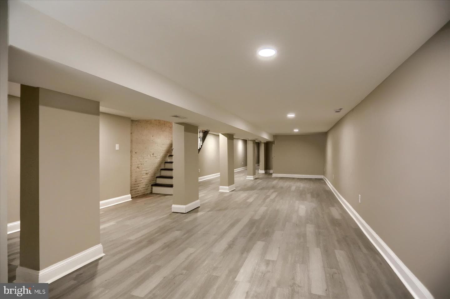 1811 Madison Avenue photo 29