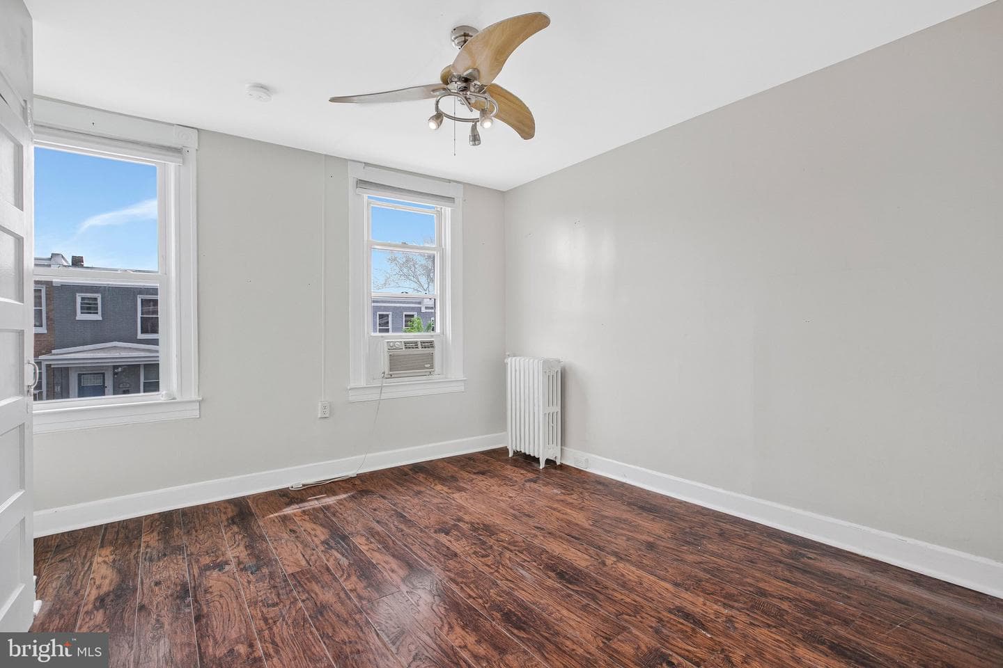 40 N Abington Avenue photo 24