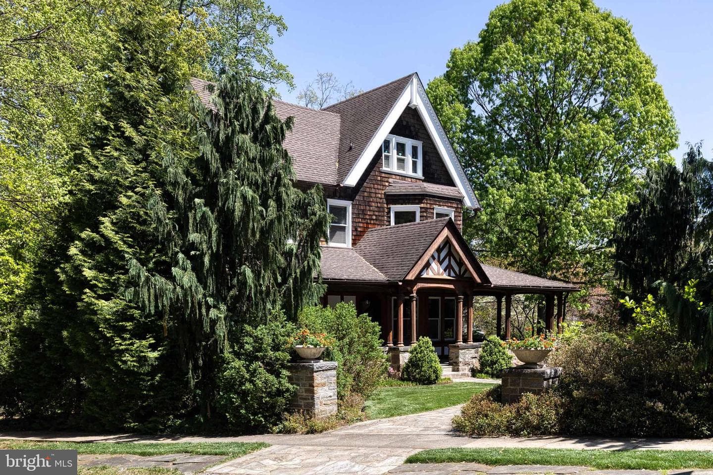 501 Woodlawn Road photo 5