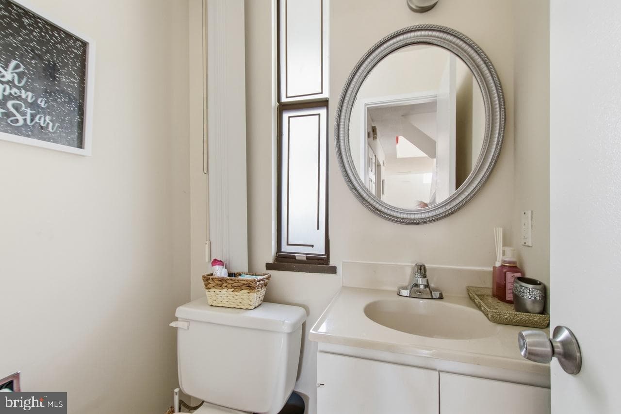 2303 Pennyroyal Terrace photo 11