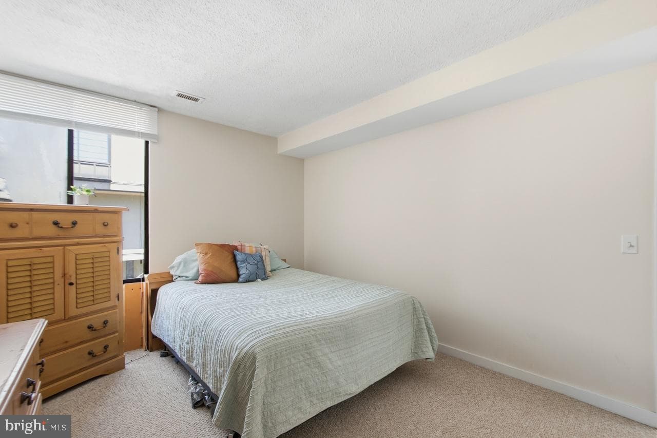 2303 Pennyroyal Terrace photo 23