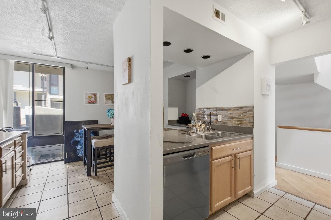 2303 Pennyroyal Terrace photo 7
