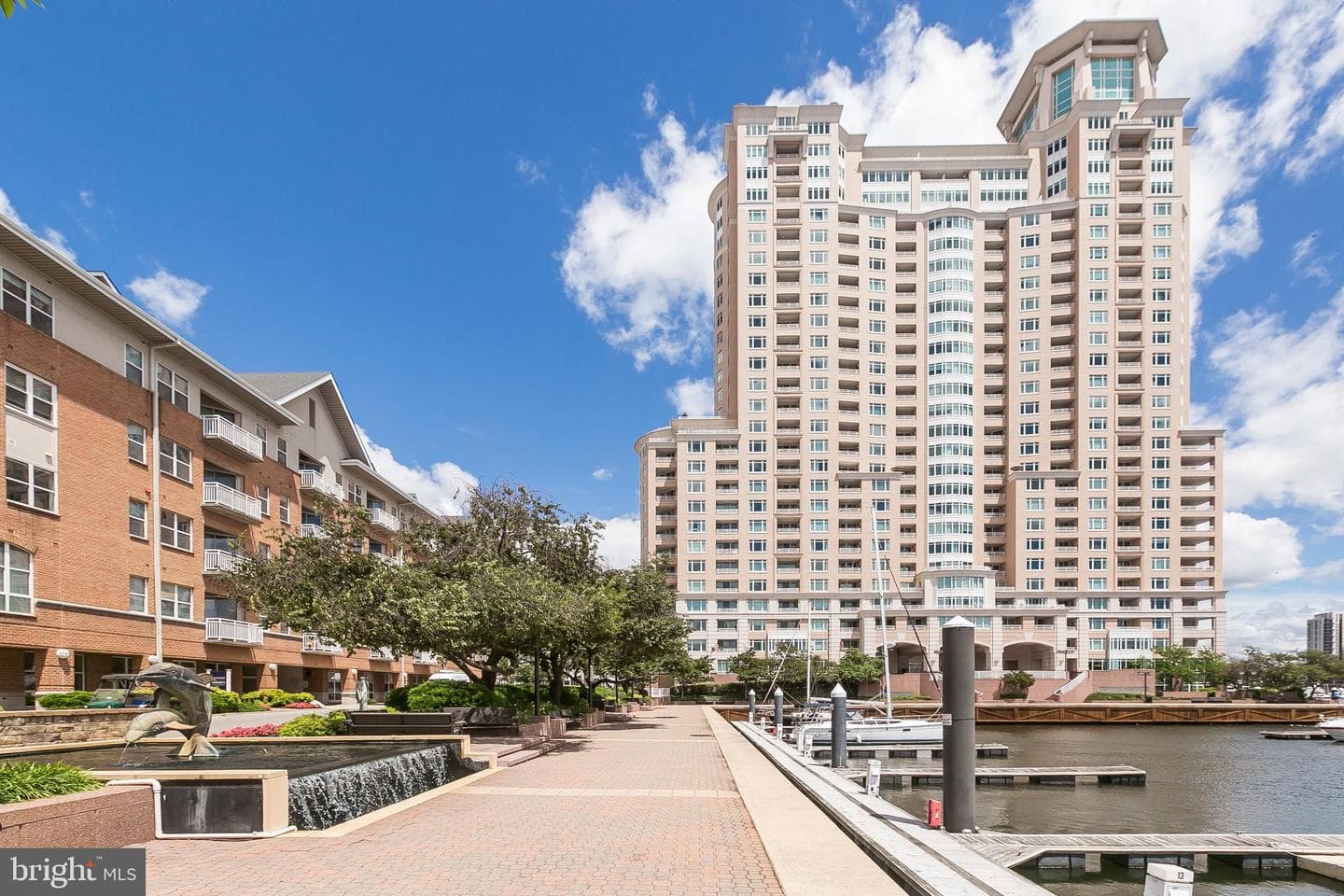 100 Harborview Dr # 1211