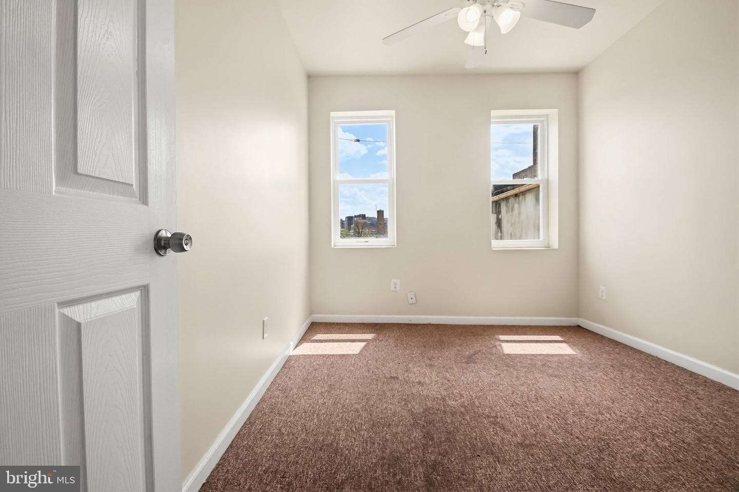 1721 E Oliver Street photo 15