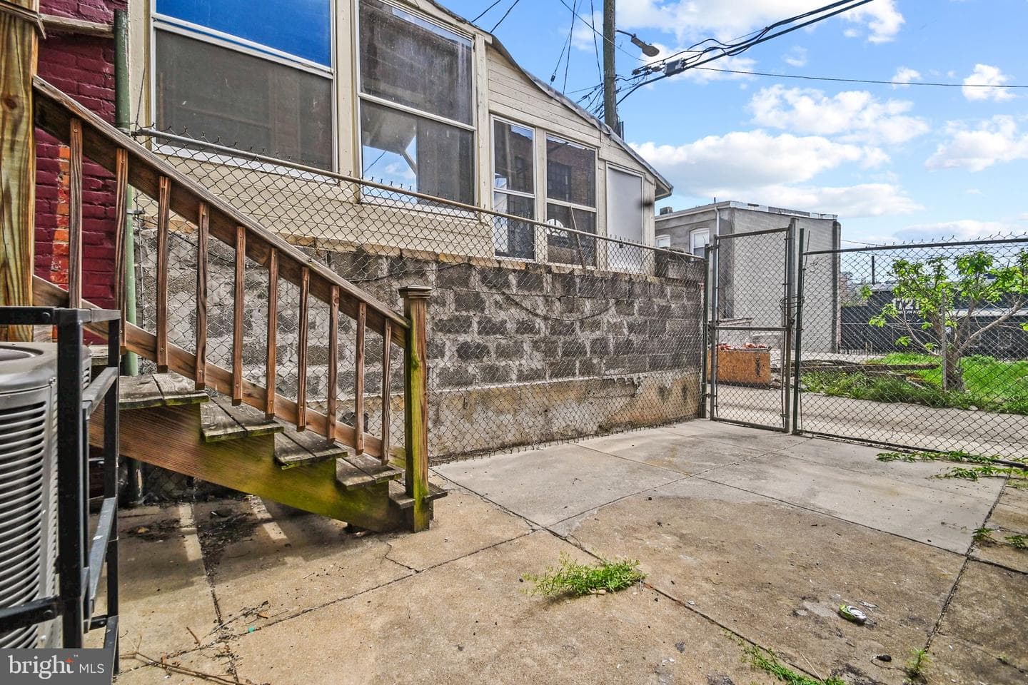 1721 E Oliver Street photo 20