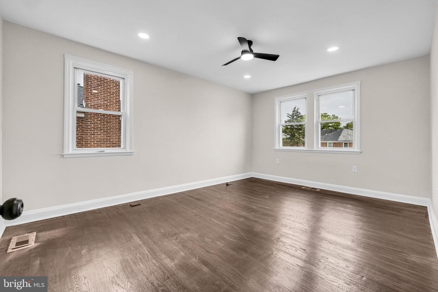 1513 Kingsway Road photo 17