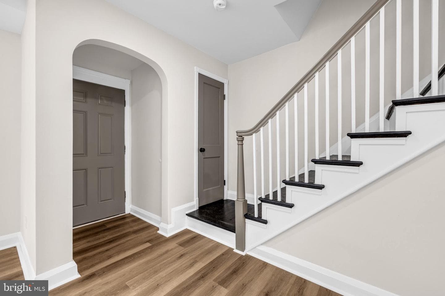 1513 Kingsway Road photo 9