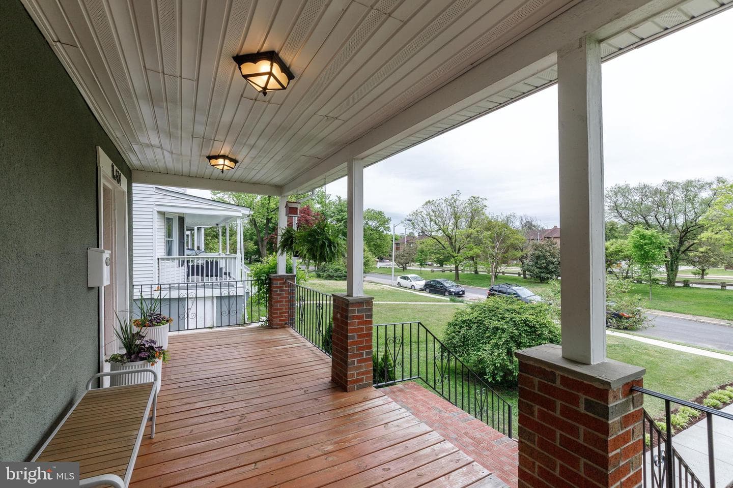 404 Evesham Avenue photo 3
