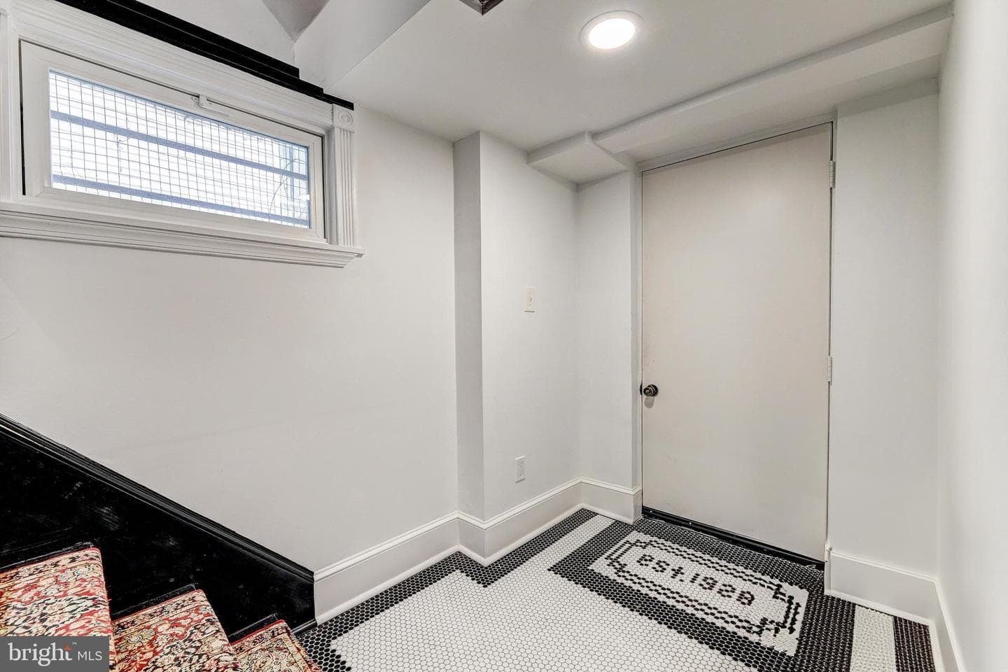 404 Evesham Avenue photo 33