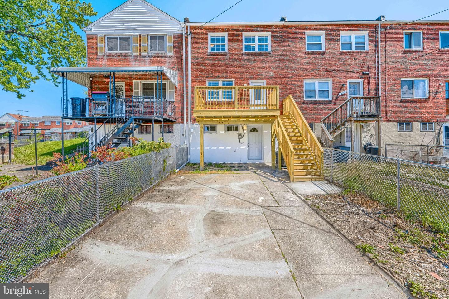 5725 Denwood Avenue photo 34