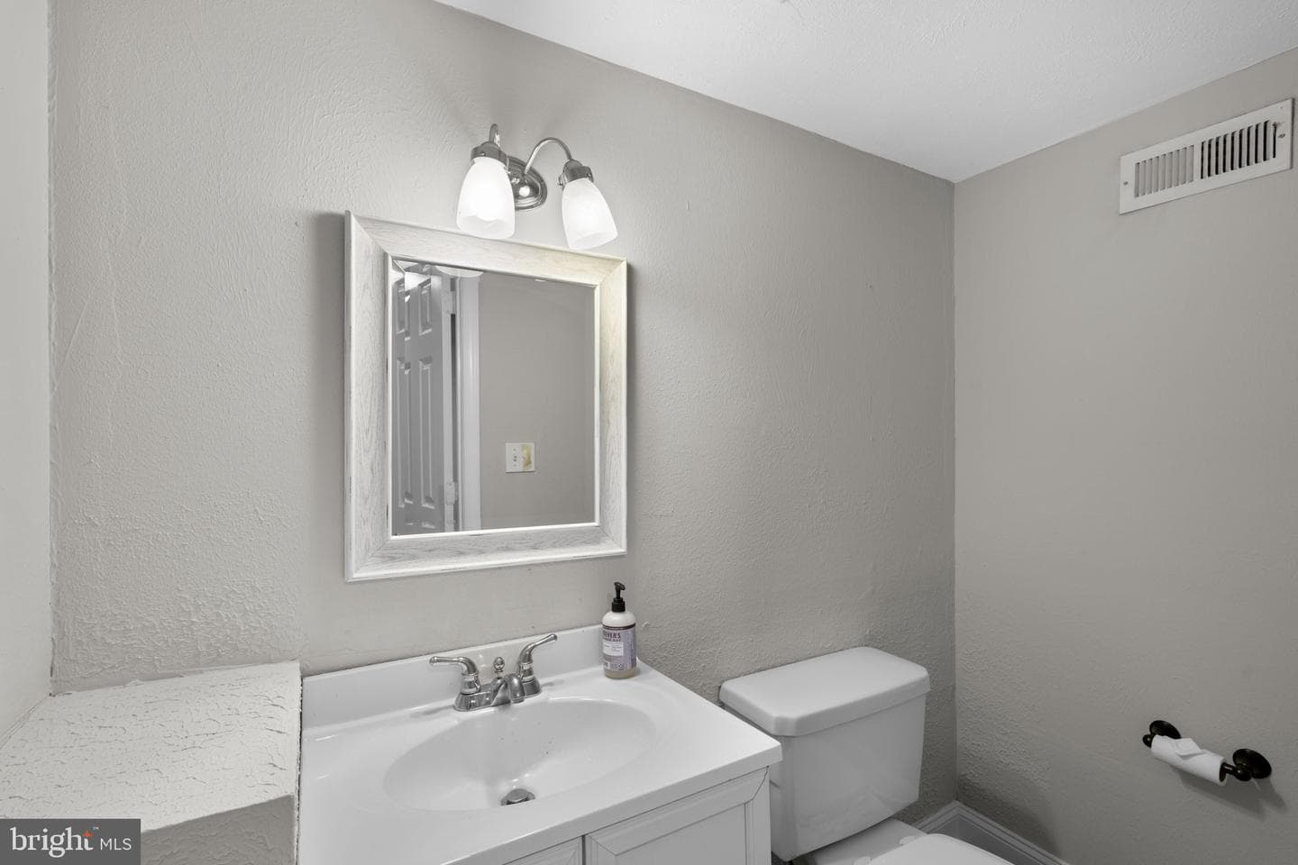 1624 Patapsco Street photo 22