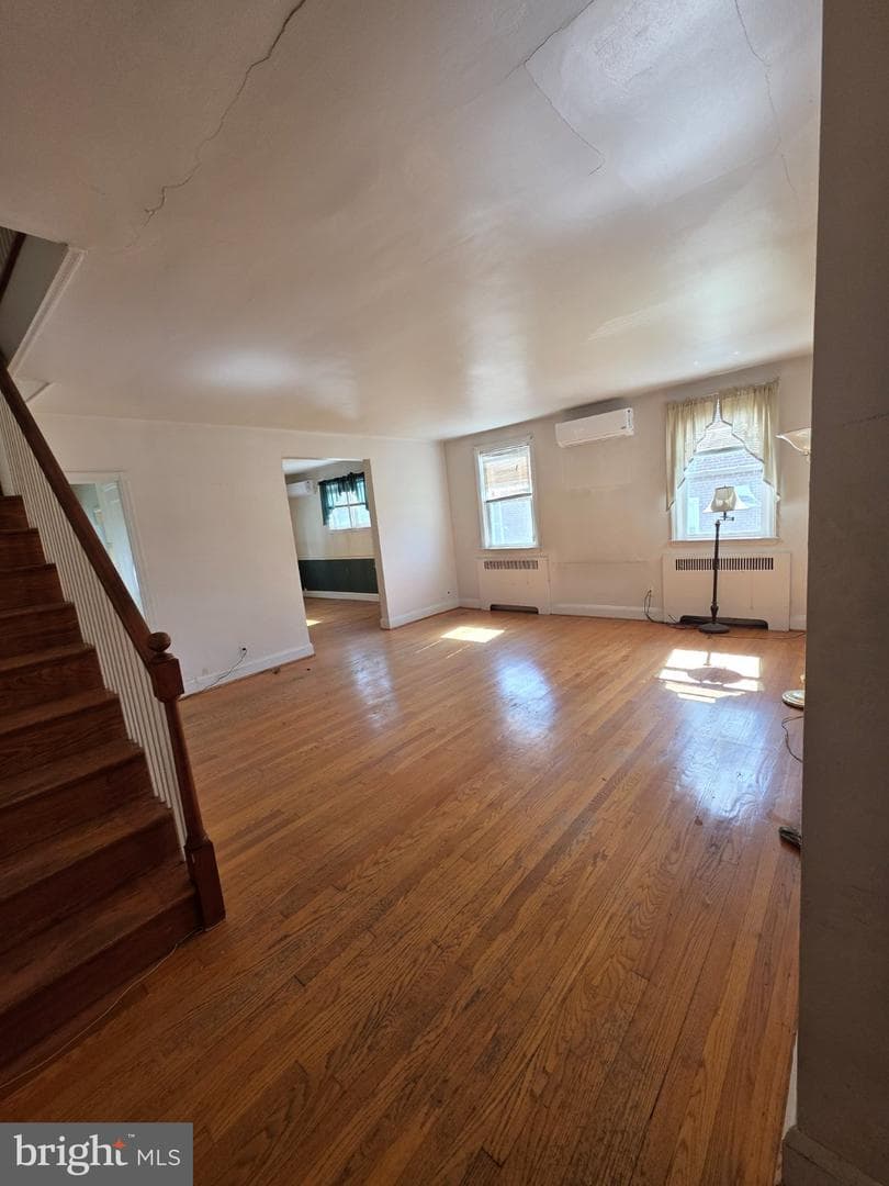 2922 Harview photo 4
