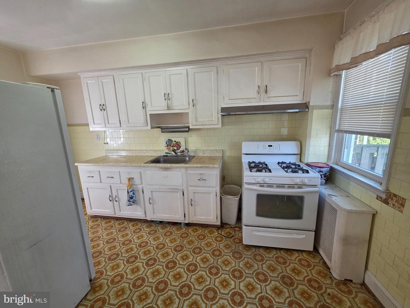 2922 Harview photo 6