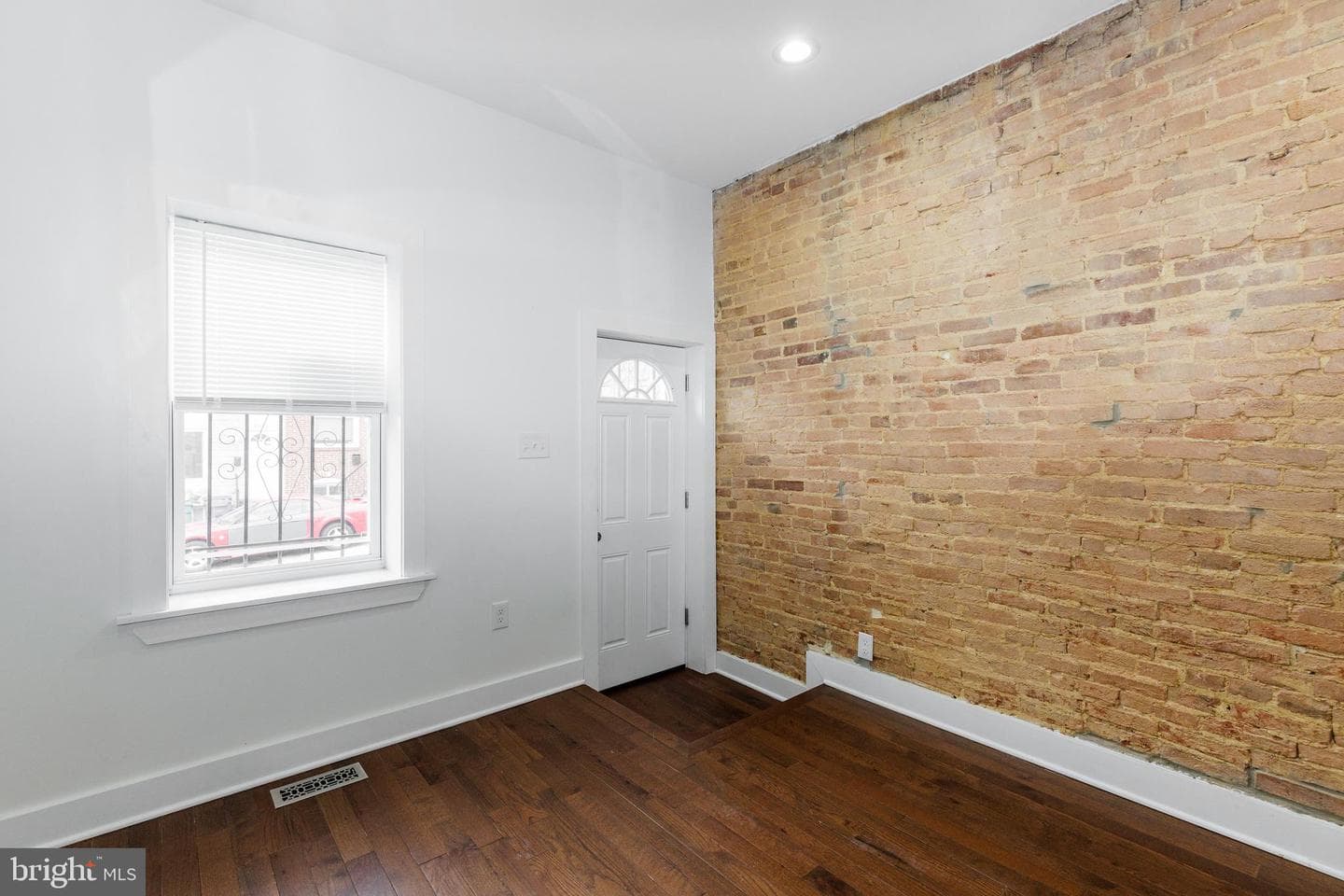2502 Jefferson Street photo 10