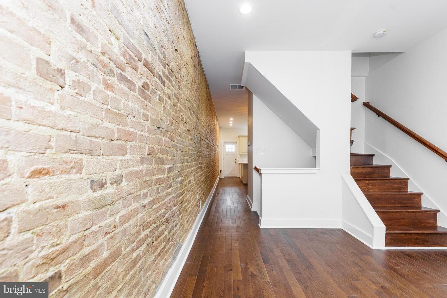 2502 Jefferson Street photo 6
