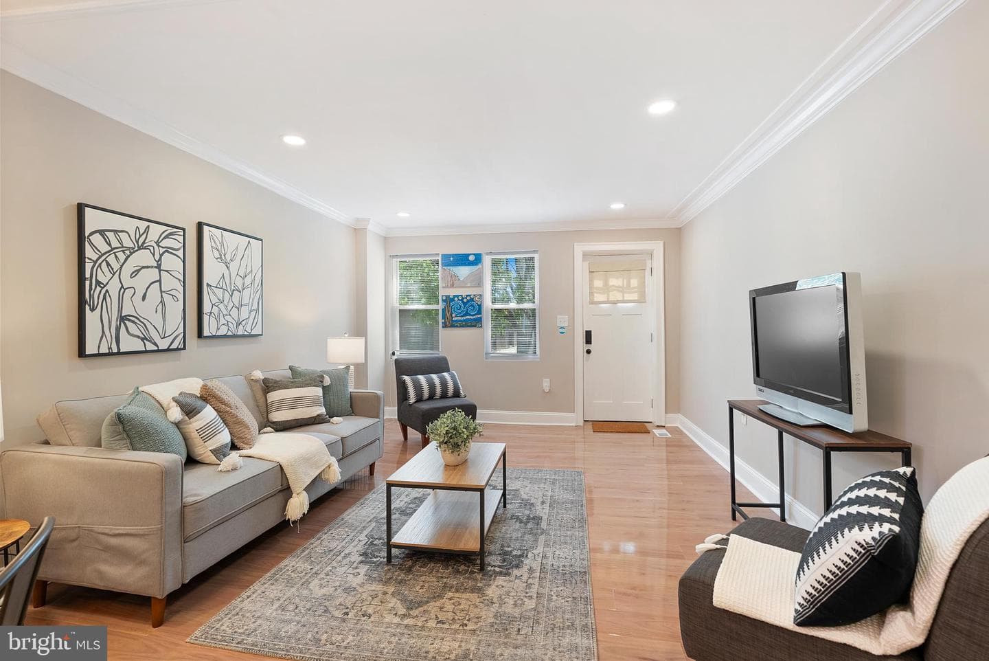 1102 Carroll Street photo 6