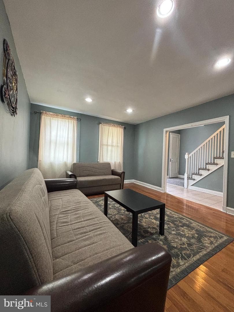 1428 N Ellwood Avenue photo 10