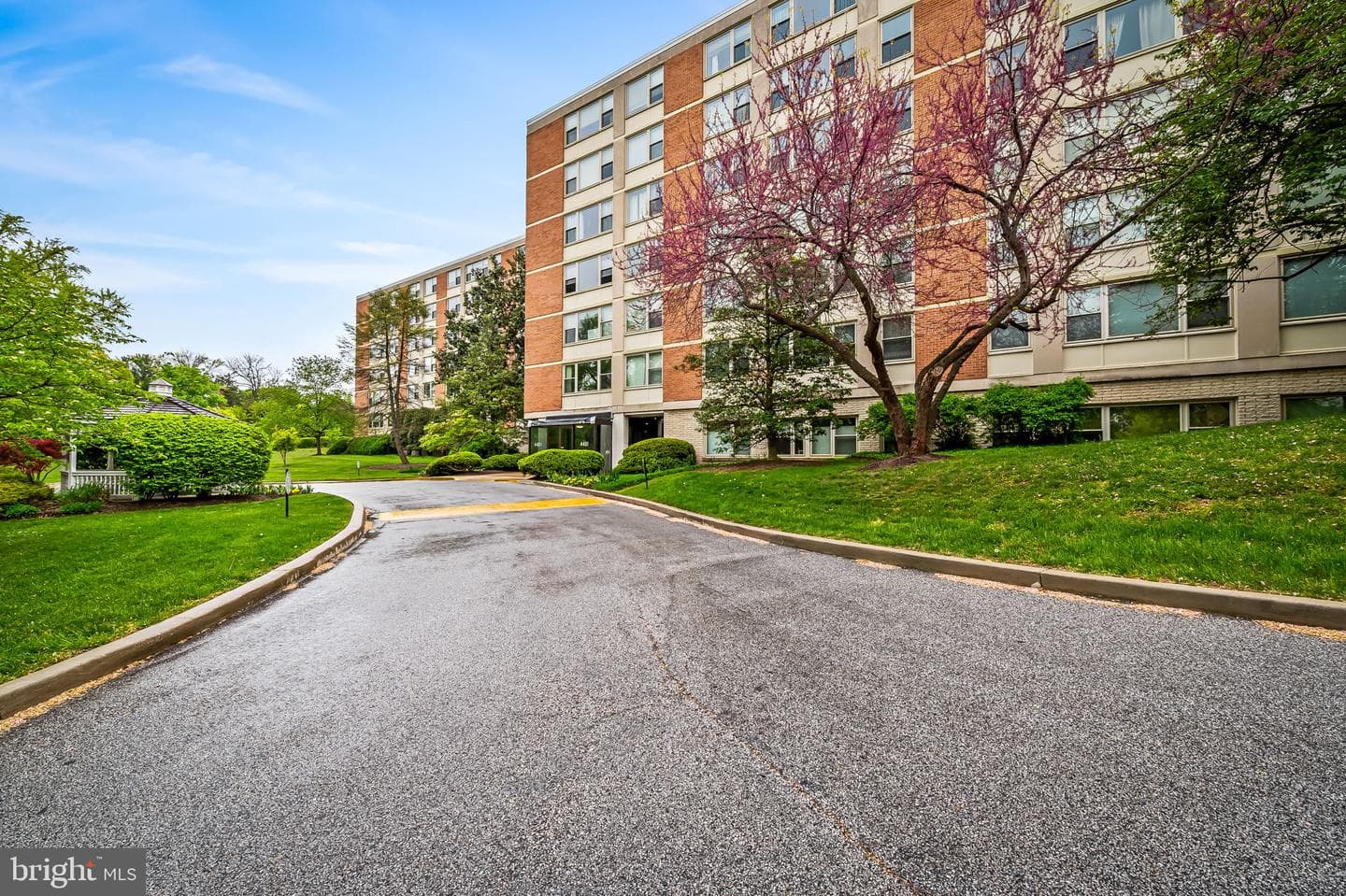 4401 Roland Avenue #110 photo 1
