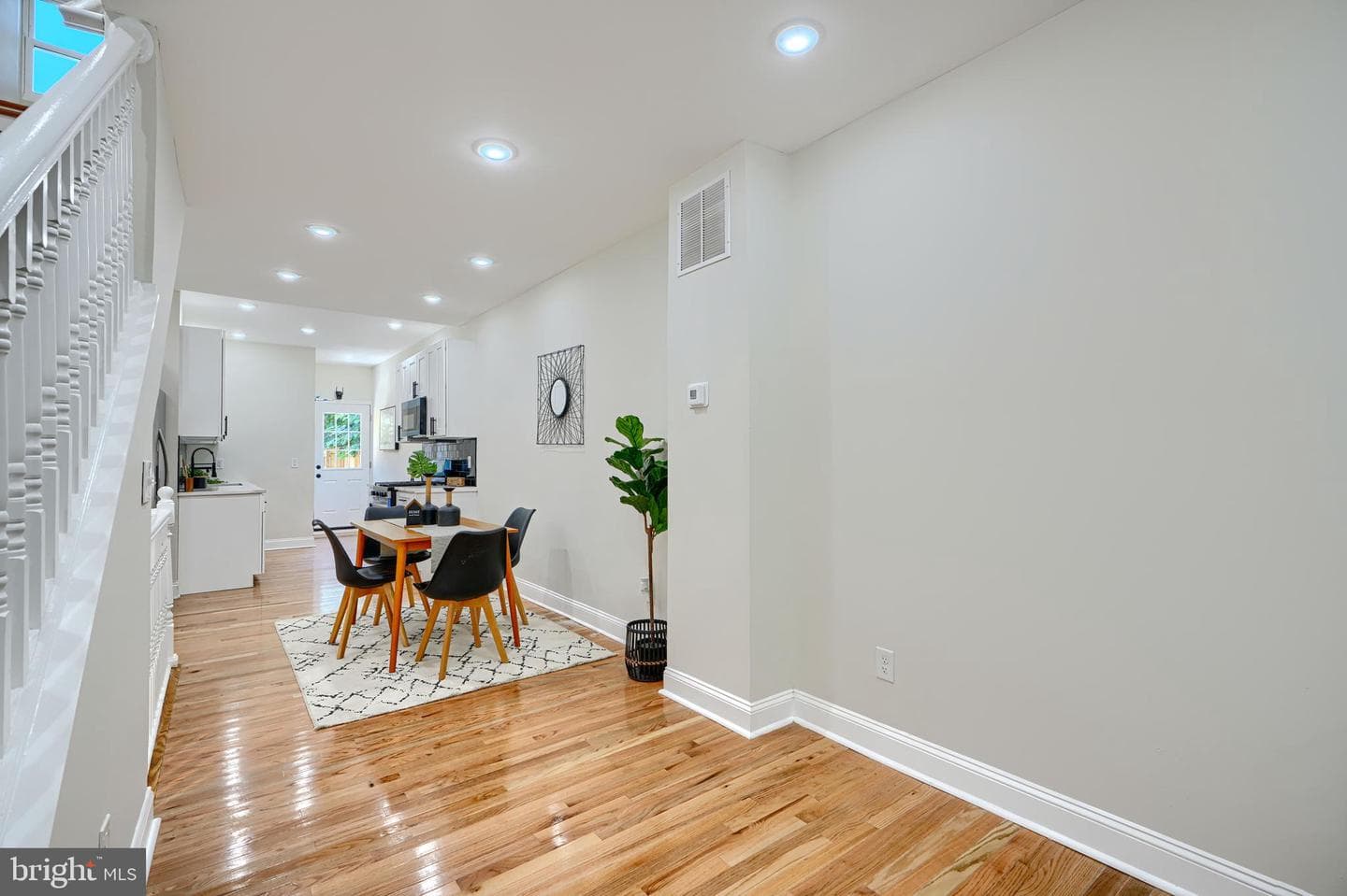 1827 Druid Hill Avenue photo 9