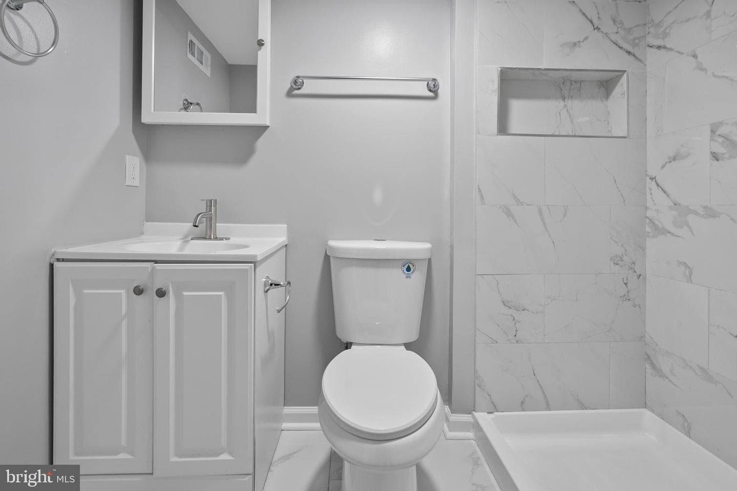 605 N Bentalou Street photo 11
