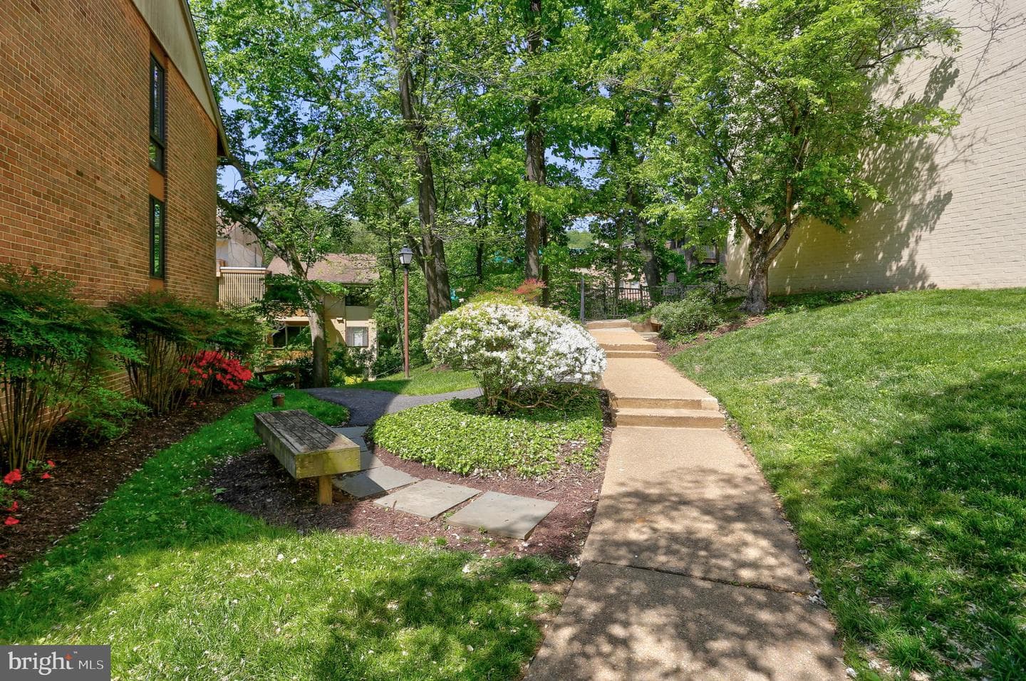 8 Cross Keys Road #8f photo 40
