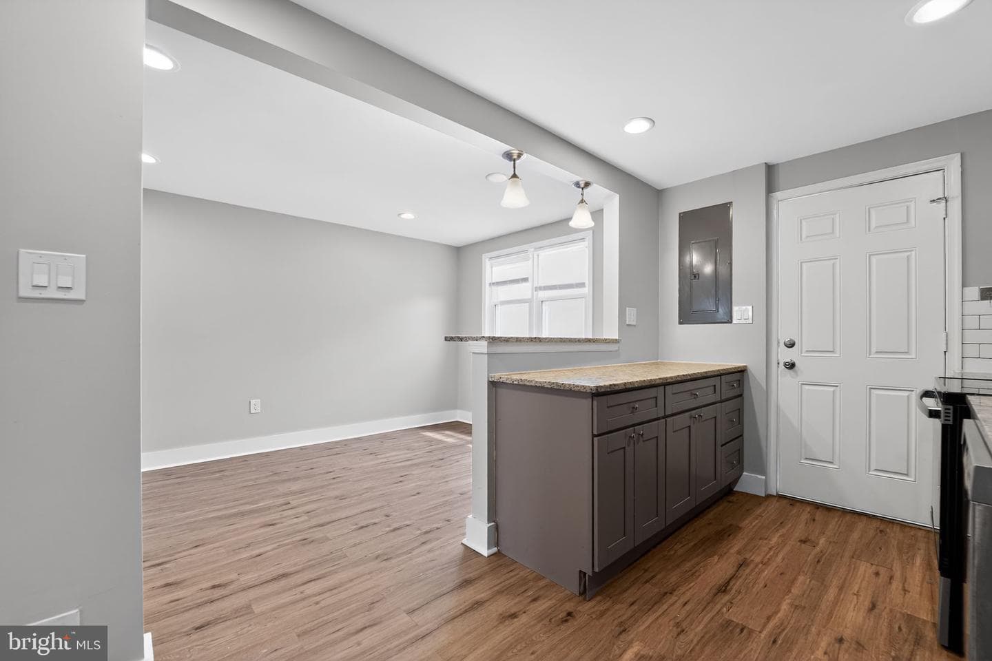 4803 Aberdeen Avenue photo 8