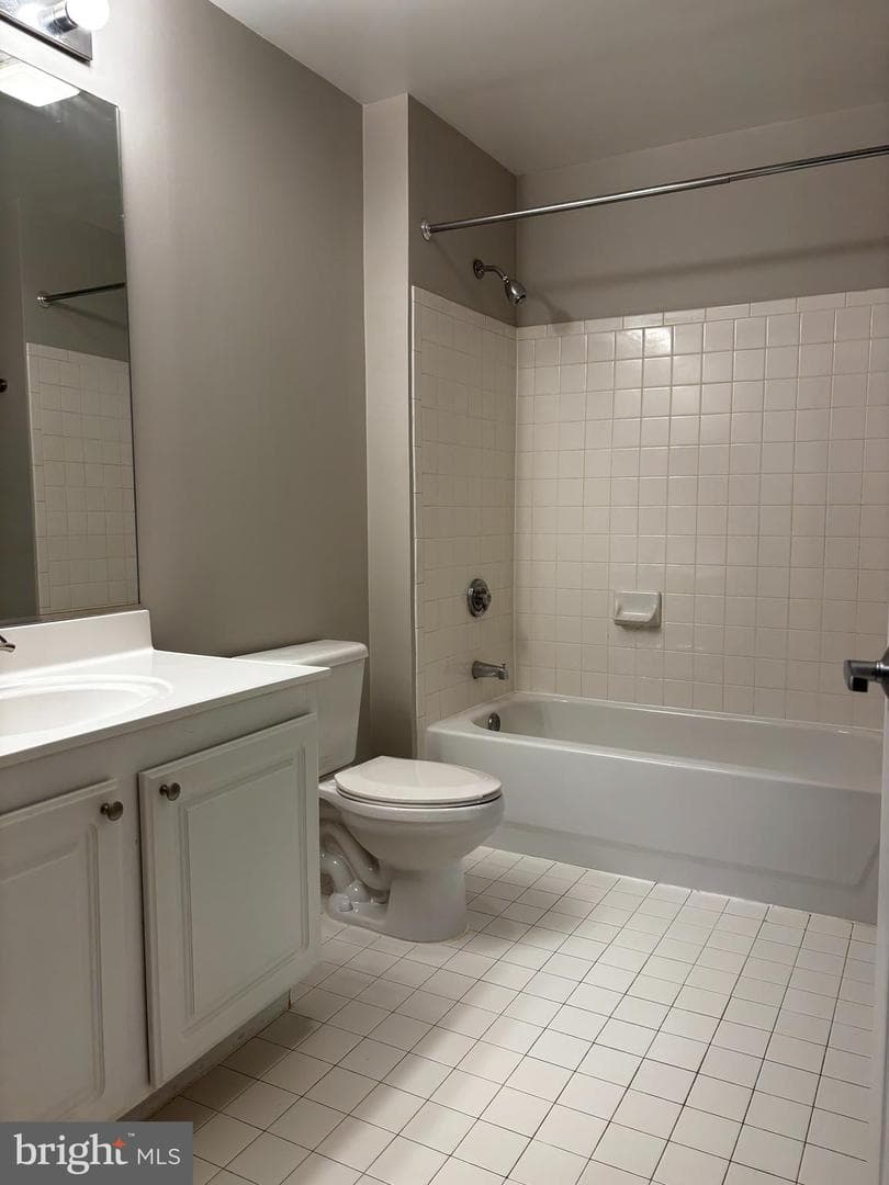 23 Pierside Dr # 130 photo 13