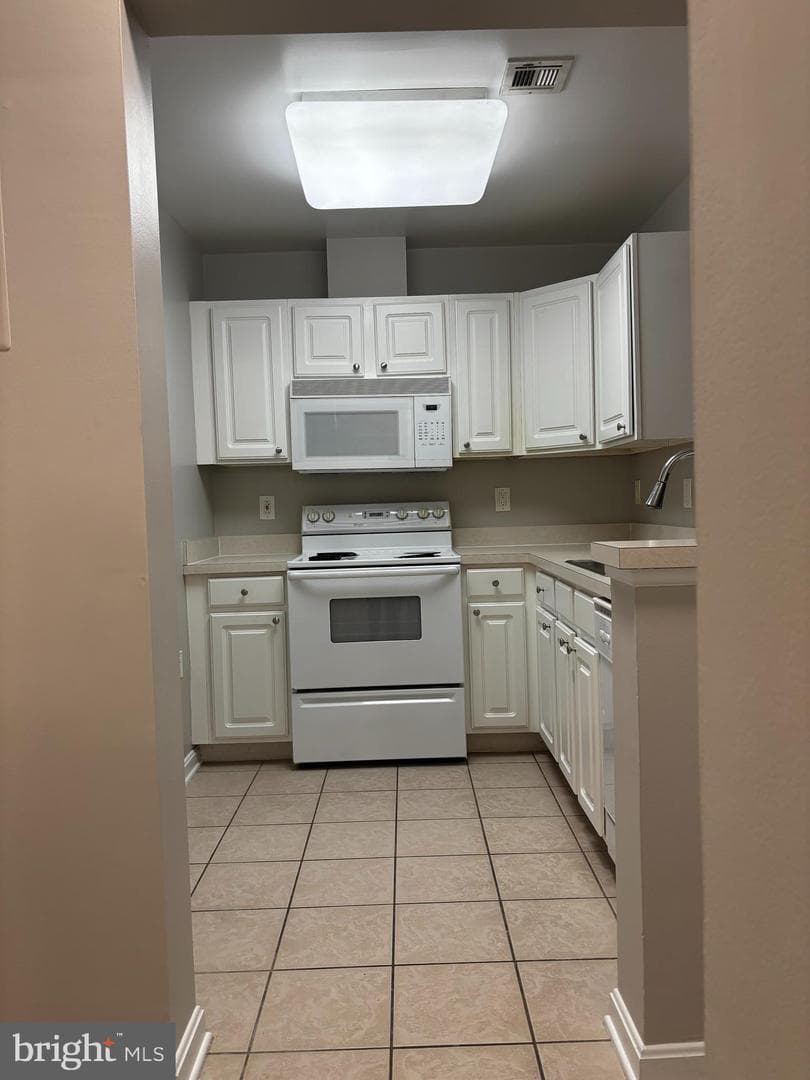 23 Pierside Dr # 130 photo 4