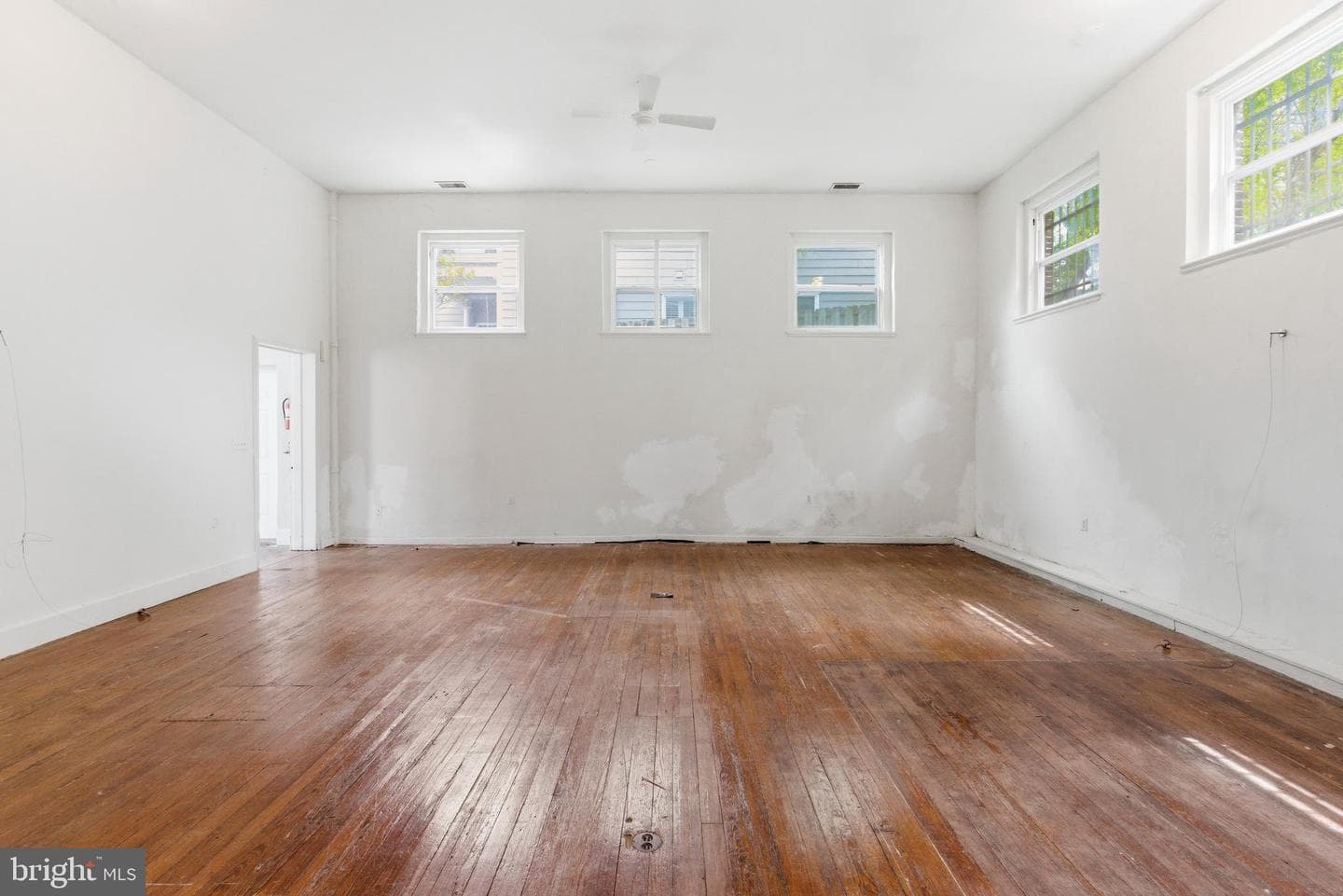 1401 Light St photo 16